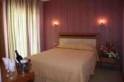 کاسموپولیتن ریزورت مارماریس